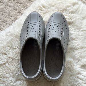 Native Slip in Shoes Robbie Sugarlite Grey USJ3 UK2 NWT